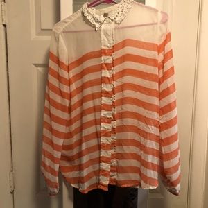 Business shirt with lace flare